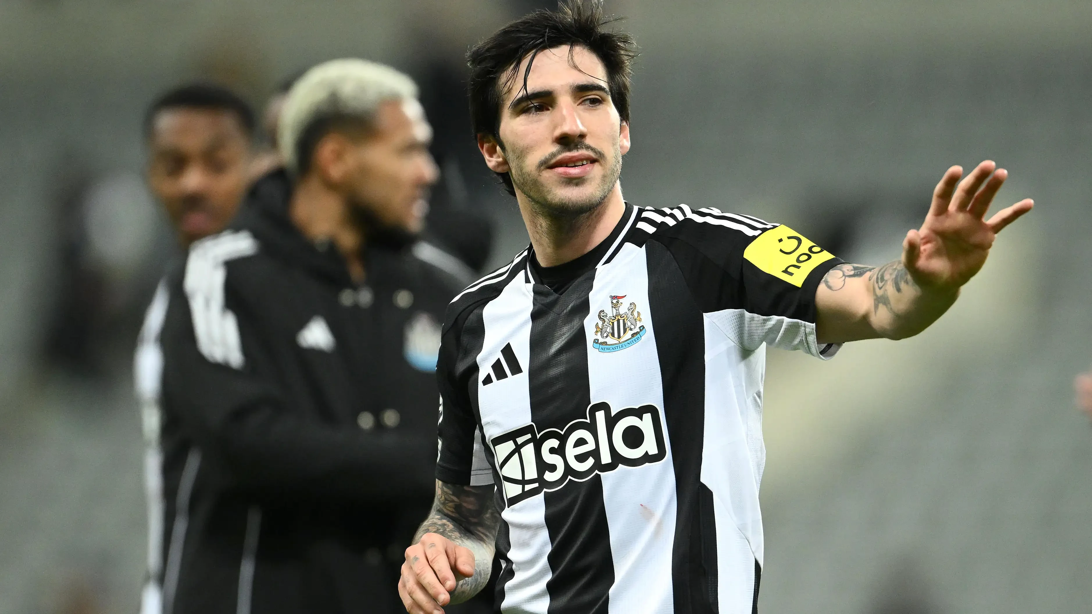 Eddie Howe shuts down Sandro Tonali Arsenal links as Newcastle stay firm